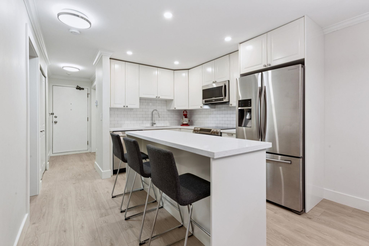 Breakfast Nook Photo of 104 1365 W 4th Avenue, Vancouver, BC