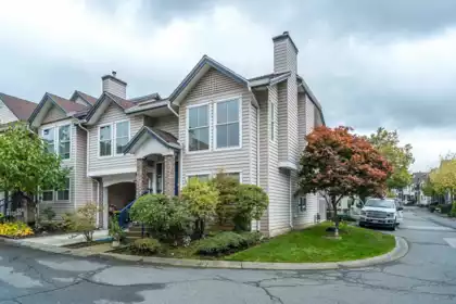 26 8716 Walnut Grove Drive, Langley, BC, Langley — Townhouse for sale