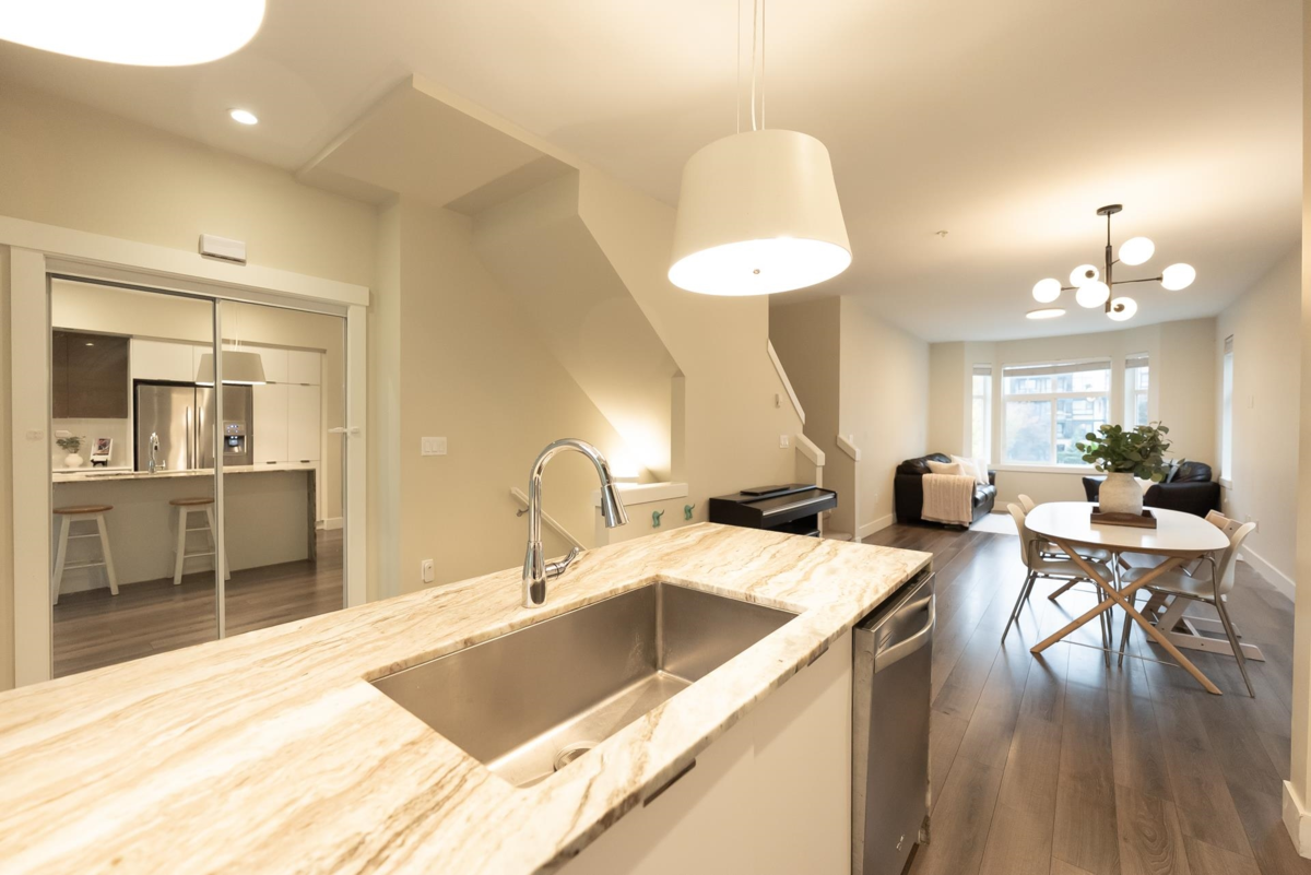 Breakfast Nook Photo of 33 20852 77a Avenue, Langley, BC