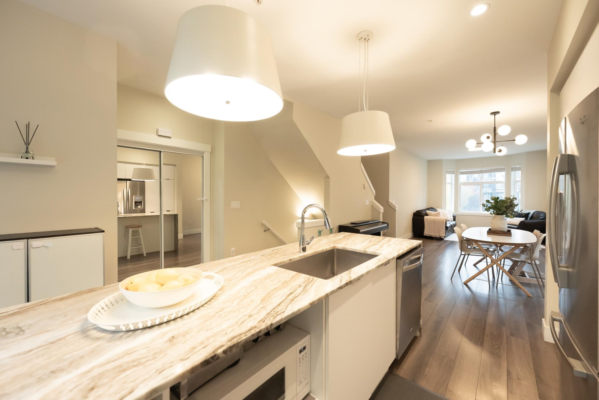 Dining Area Photo of 33 20852 77a Avenue, Langley, BC