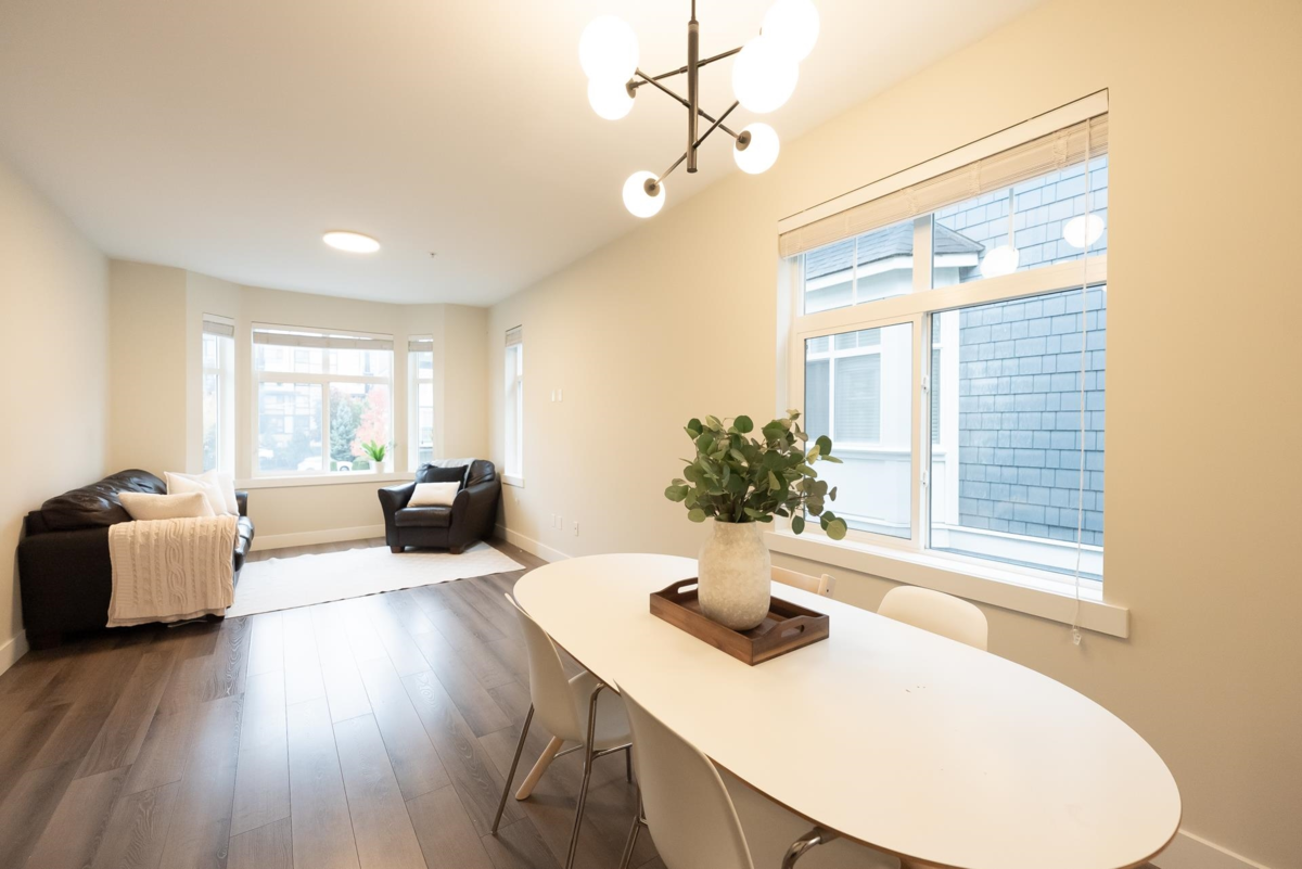 Guest Bathroom Photo of 33 20852 77a Avenue, Langley, BC