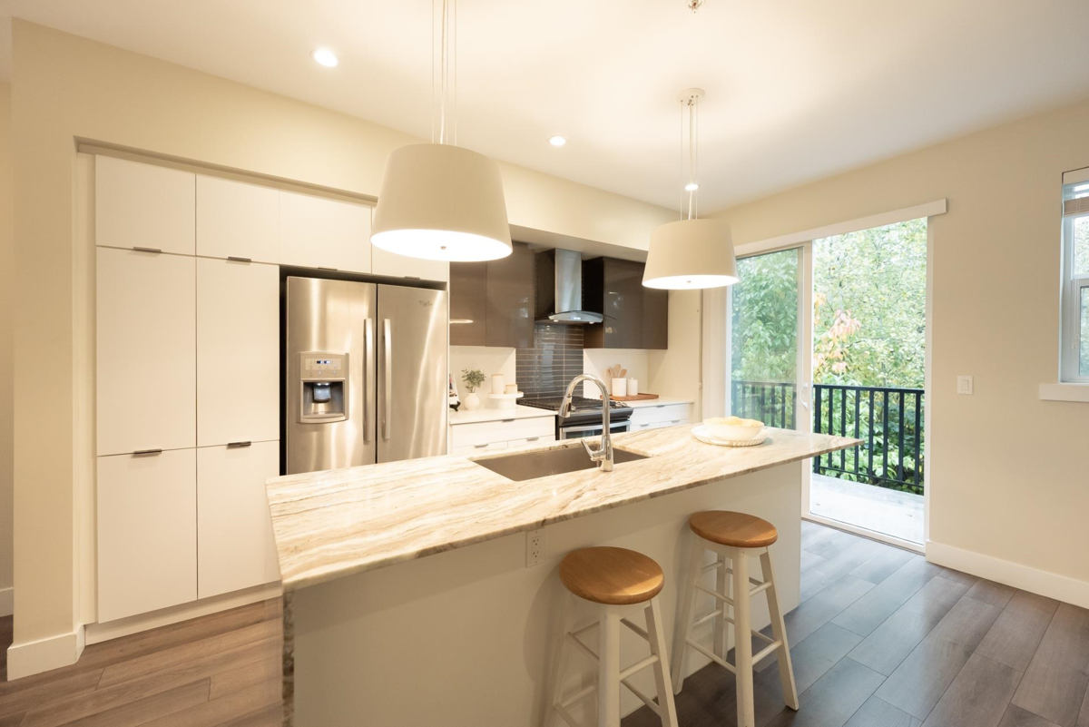 Living Room Photo of 33 20852 77a Avenue, Langley, BC