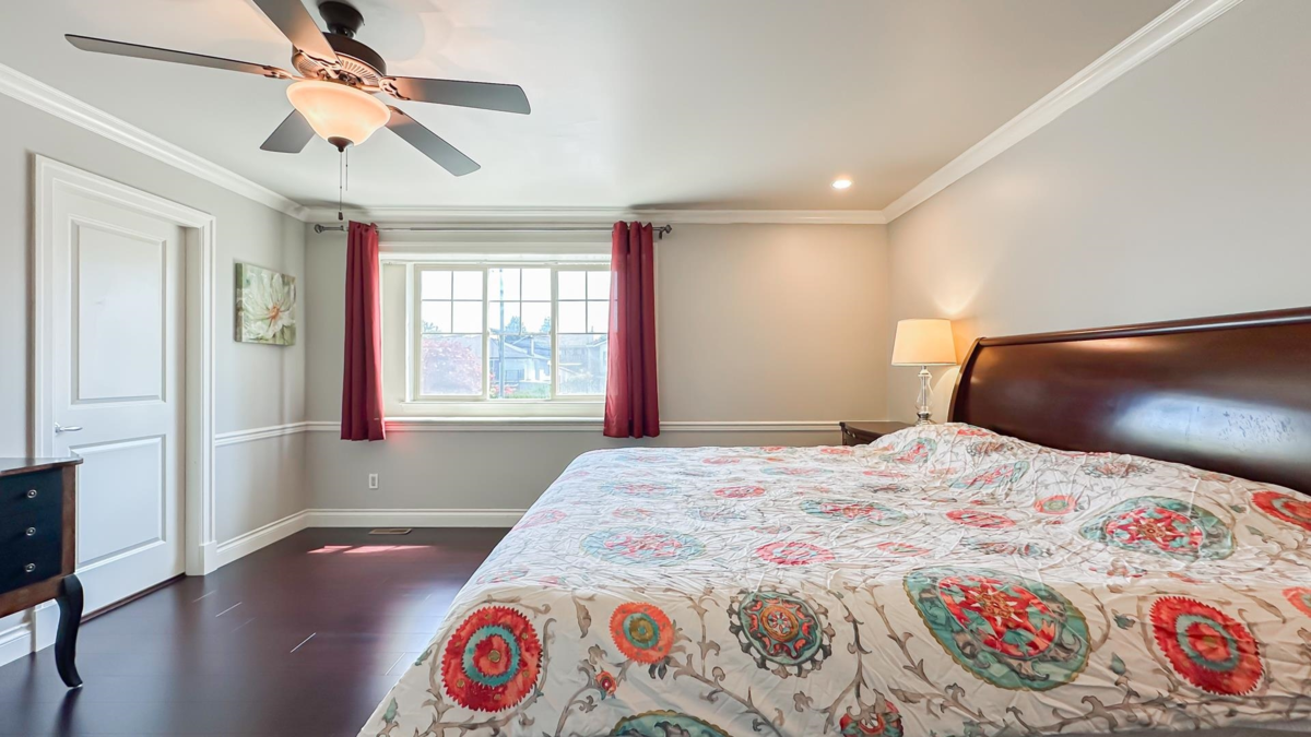 Hallway Photo of 5487 Hardwick Street, Burnaby, BC