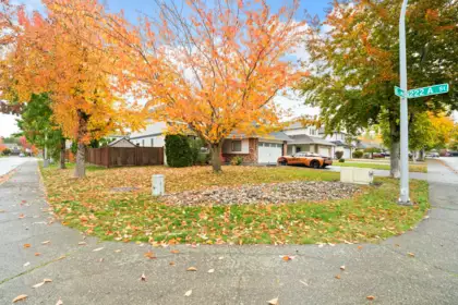 22245 46 Avenue, Langley, BC, Langley — Single Family Residence for sale