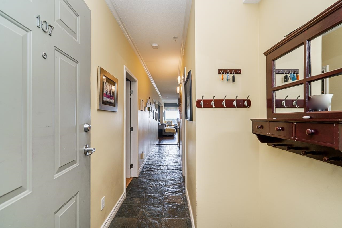 Dining Area Photo of 107 1120 Tsatsu Shores Drive, Delta, BC