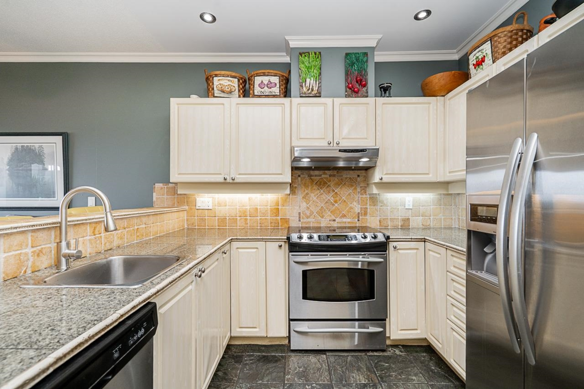 Kitchen Island Photo of 107 1120 Tsatsu Shores Drive, Delta, BC