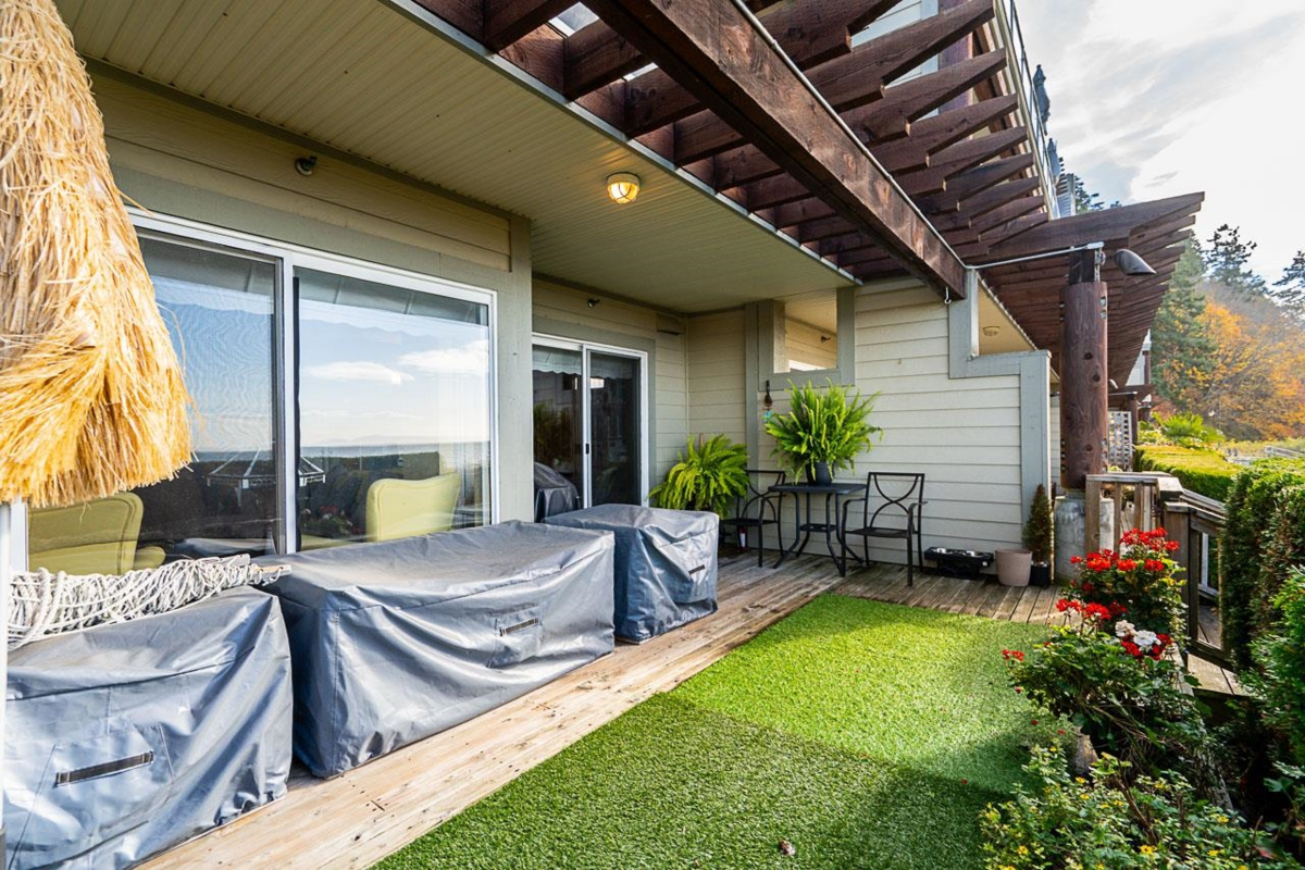 Outdoor Patio Photo of 107 1120 Tsatsu Shores Drive, Delta, BC