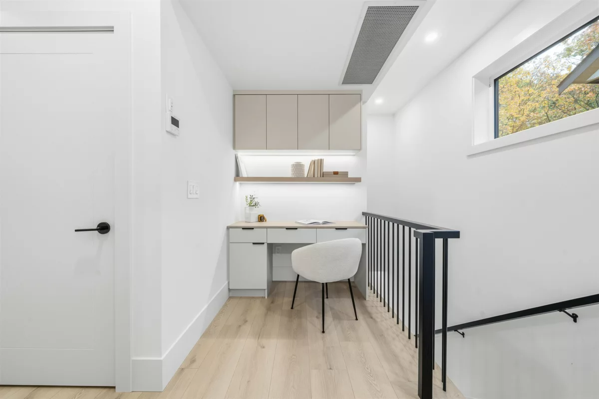 Guest Bathroom Photo of 323 N Kamloops Street, Vancouver, BC