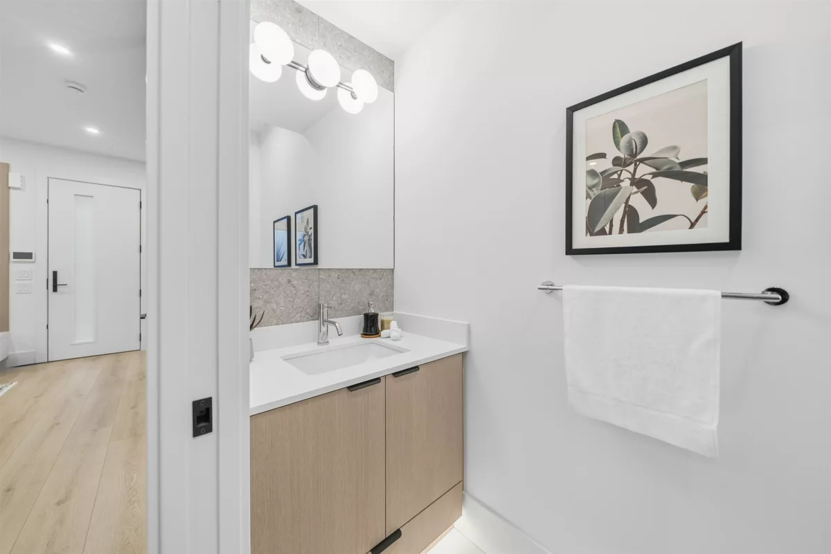 Powder Room Photo of 323 N Kamloops Street, Vancouver, BC
