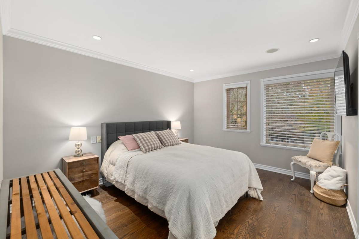 Basement Recreation Room Photo of 3135 Sunnyhurst Road, North Vancouver, BC