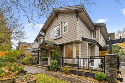 3135 Sunnyhurst Road, North Vancouver, BC, North Vancouver — Townhouse for sale