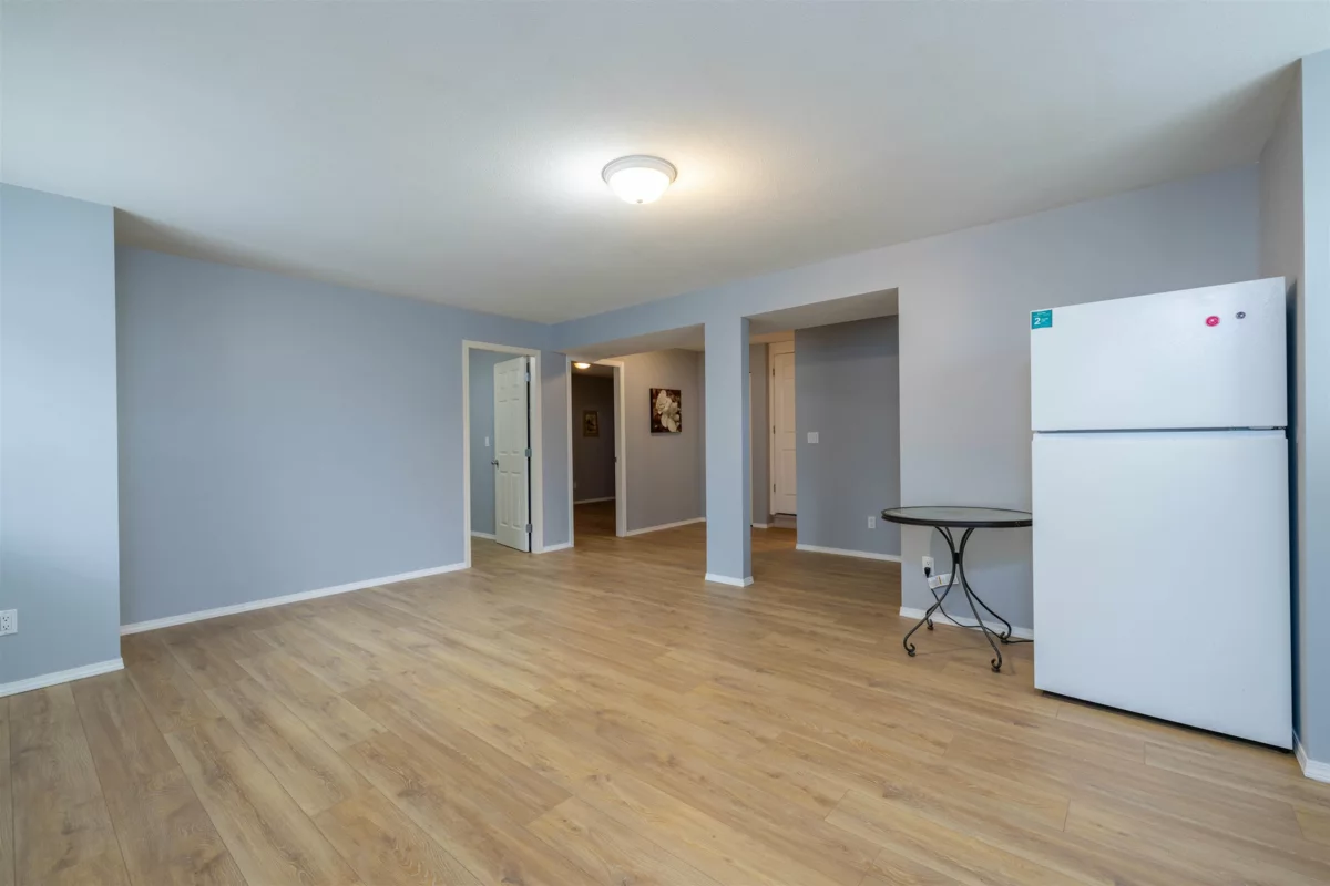 Hallway Photo of 15638 33 Avenue, Surrey, BC
