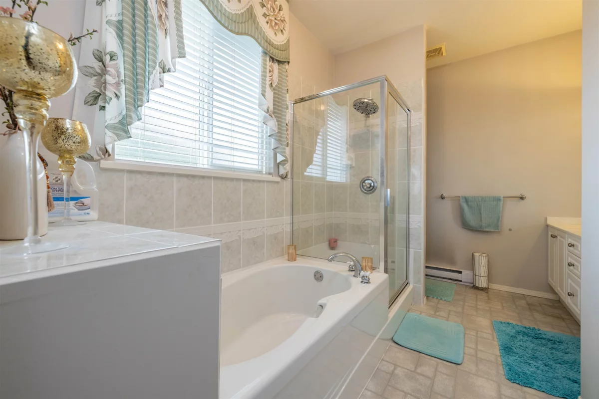 Office / Den Photo of 15638 33 Avenue, Surrey, BC