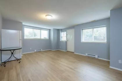 Entry Foyer Photo of 15638 33 Avenue, Surrey, BC