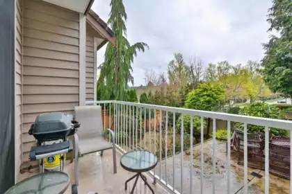 Garden / Landscaping Photo of 15638 33 Avenue, Surrey, BC