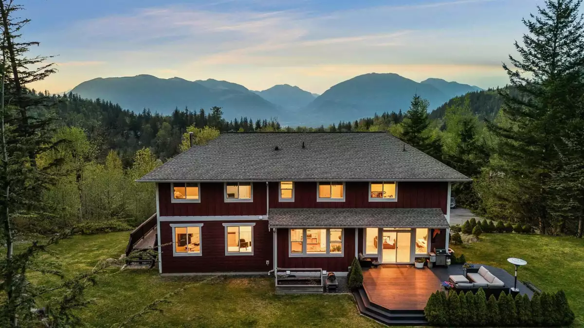 Hot Tub / Spa Photo of 6027 Dunkerley Road, Abbotsford, BC