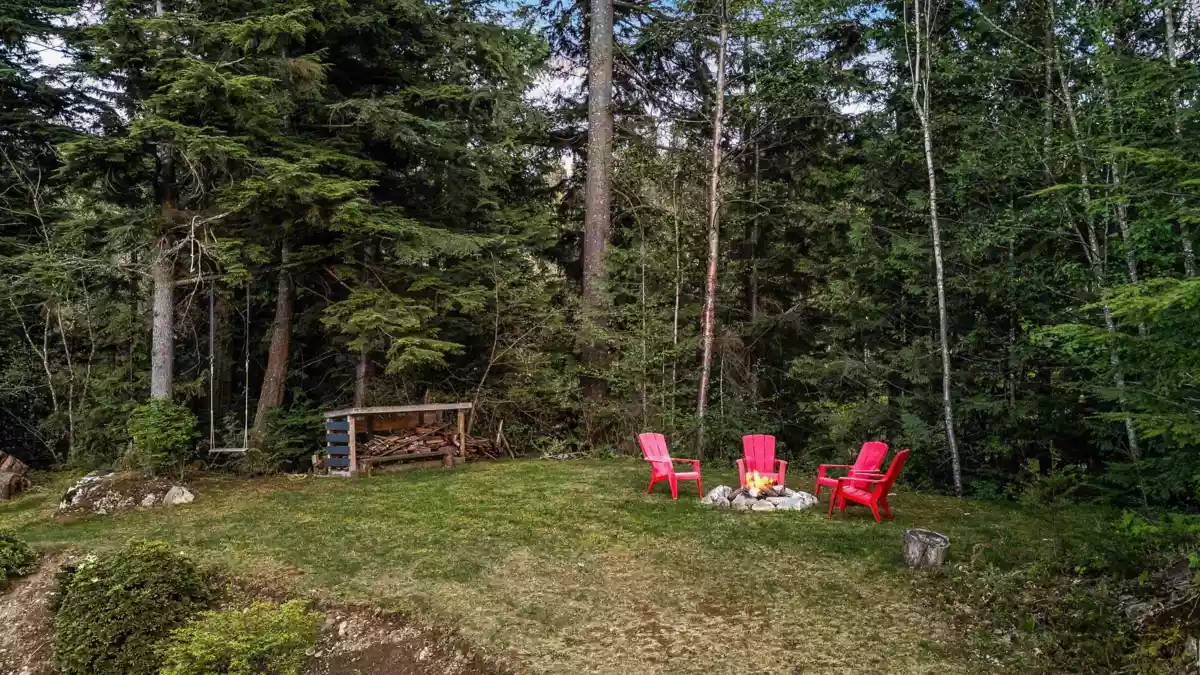 Neighborhood Park Photo Near 6027 Dunkerley Road, Abbotsford, BC