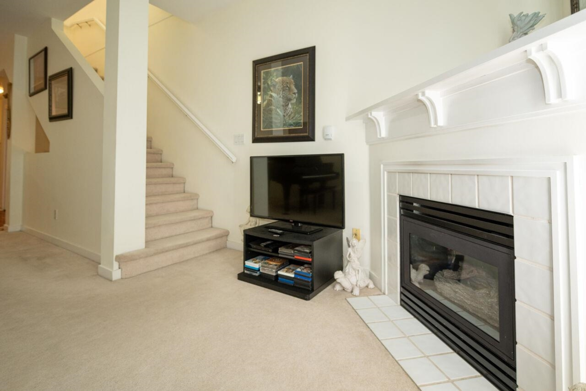 Breakfast Nook Photo of 3058 E Kent Avenue South, Vancouver, BC