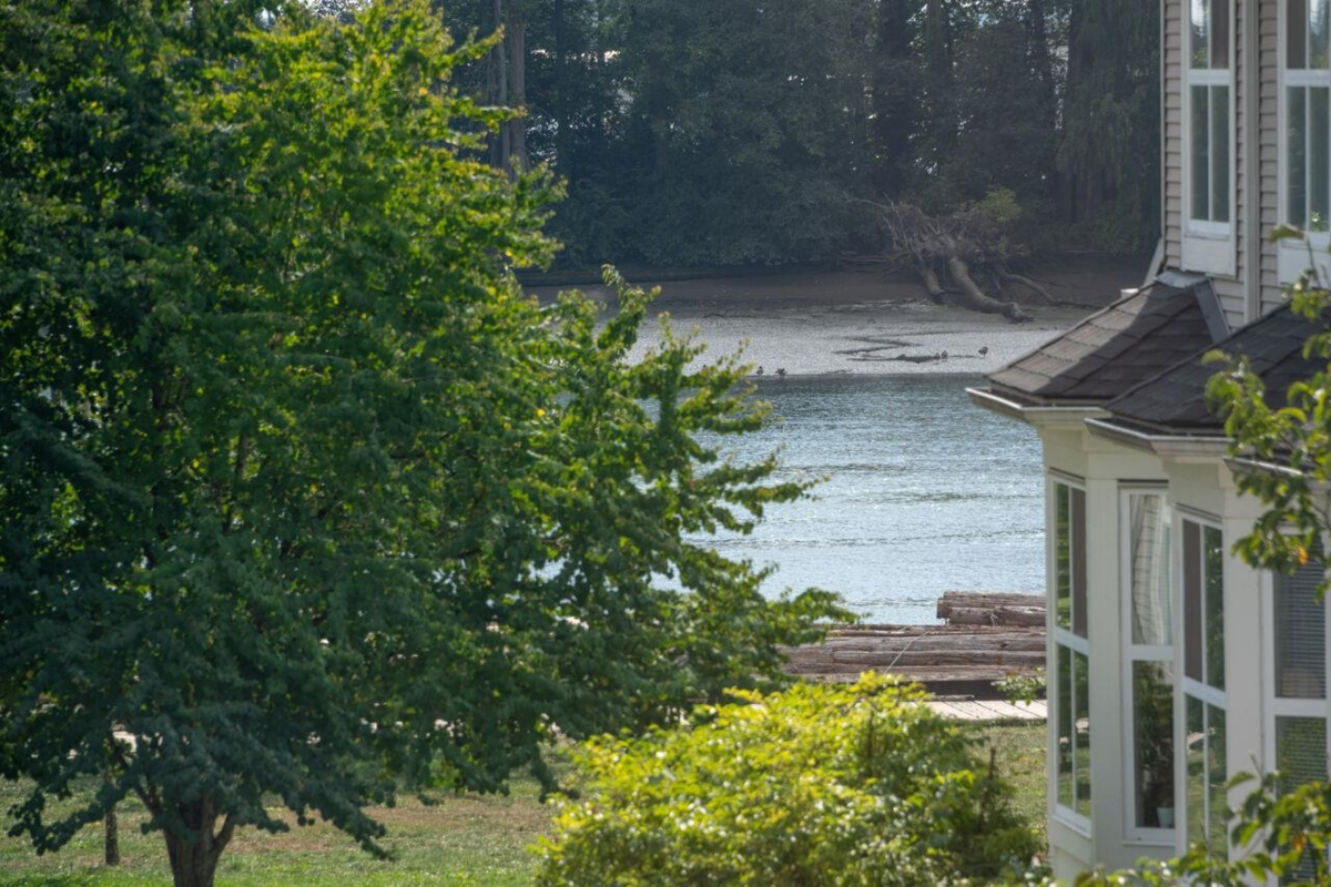 Dining Area Photo of 3058 E Kent Avenue South, Vancouver, BC