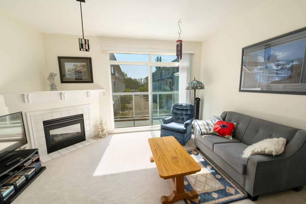Kitchen Island Photo of 3058 E Kent Avenue South, Vancouver, BC
