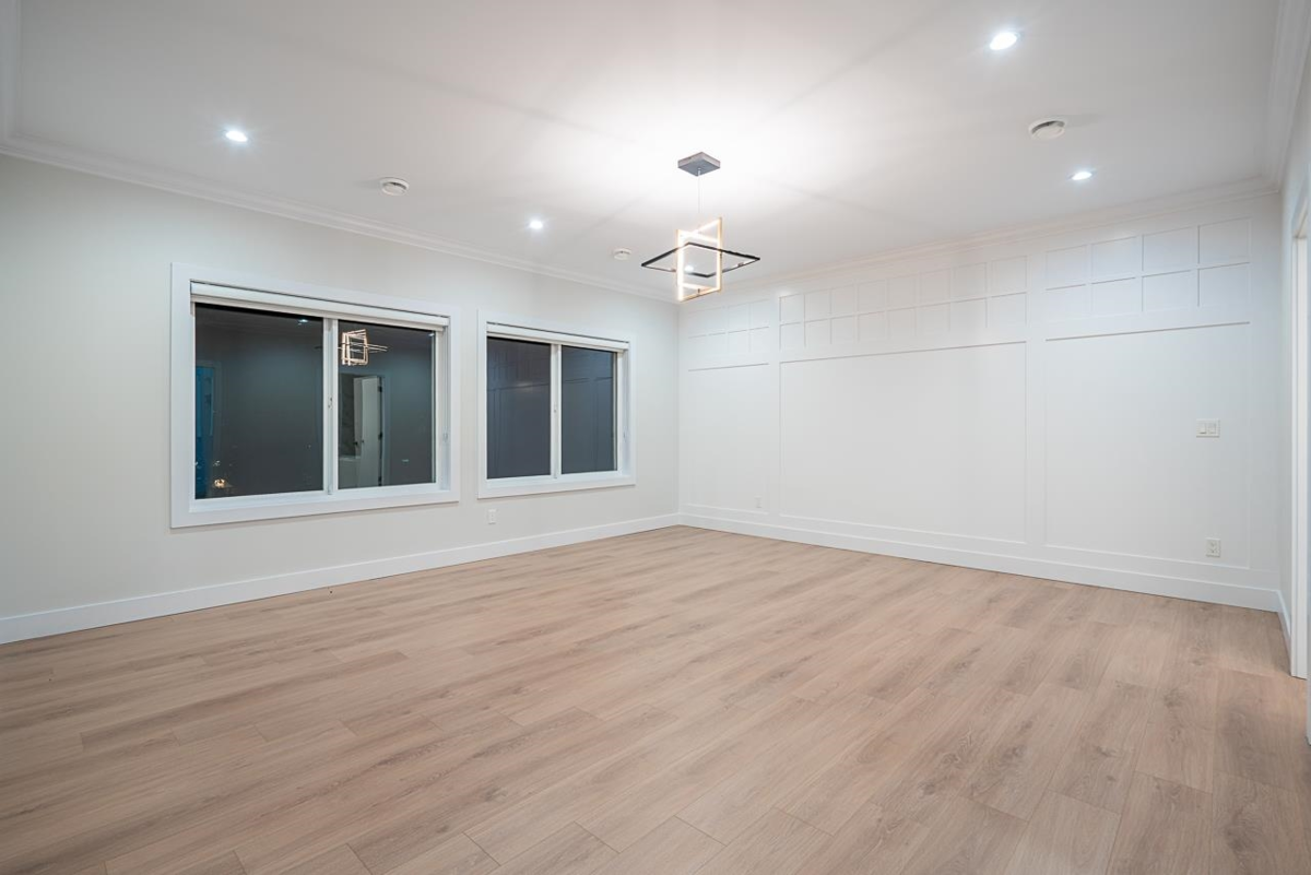 Basement Recreation Room Photo of 10671 127a Street, Surrey, BC