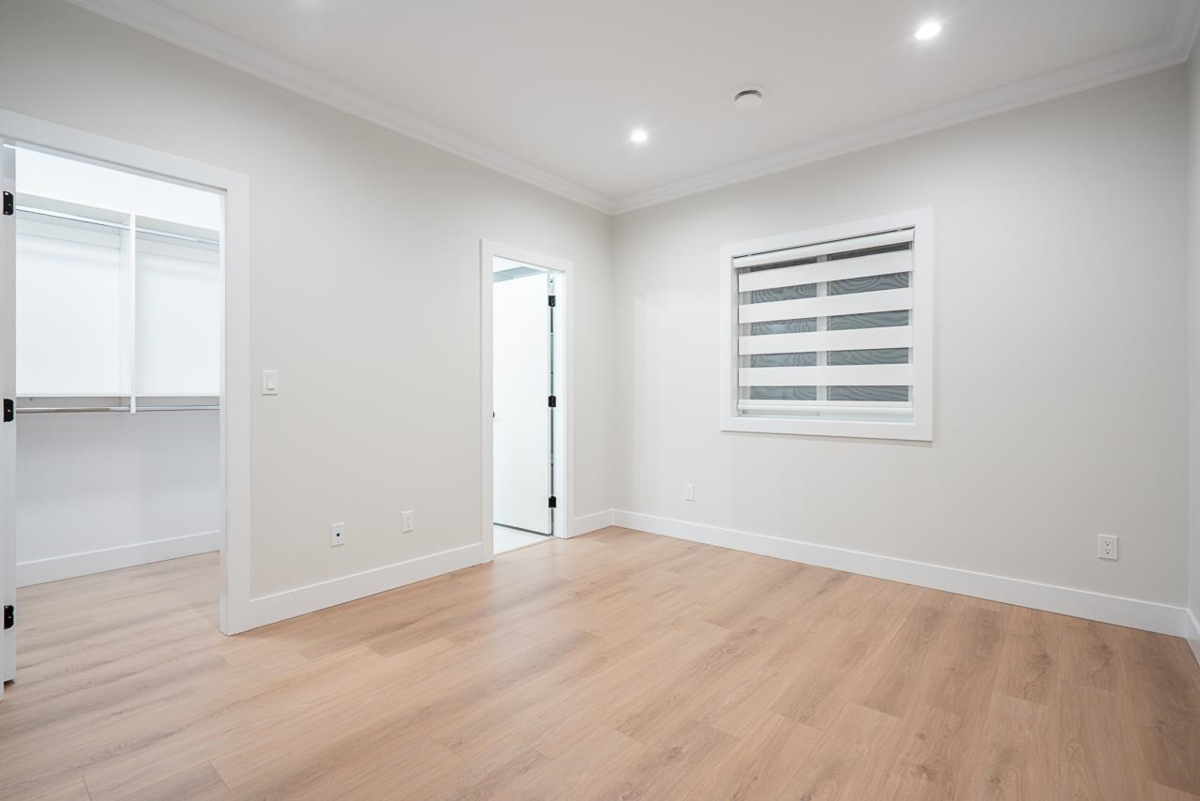 Front Yard Photo of 10671 127a Street, Surrey, BC