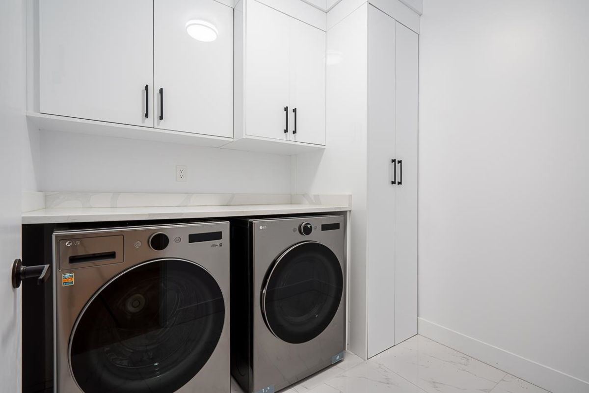 Hot Tub / Spa Photo of 10671 127a Street, Surrey, BC