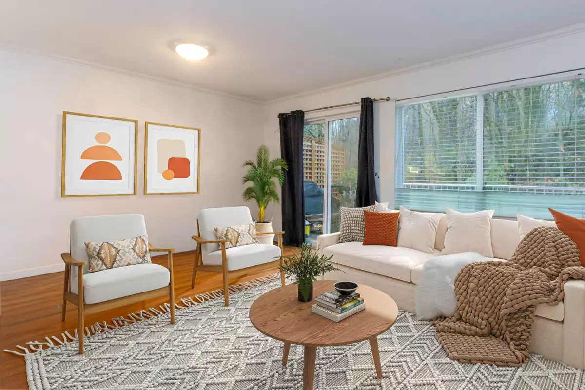 Living Room Photo of 34 39920 Government Road, Squamish, BC