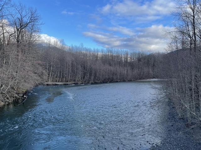 Loft / Bonus Room Photo of 34 39920 Government Road, Squamish, BC