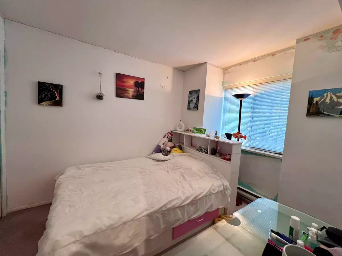 Breakfast Nook Photo of 11 7488 Salisbury Avenue, Burnaby, BC