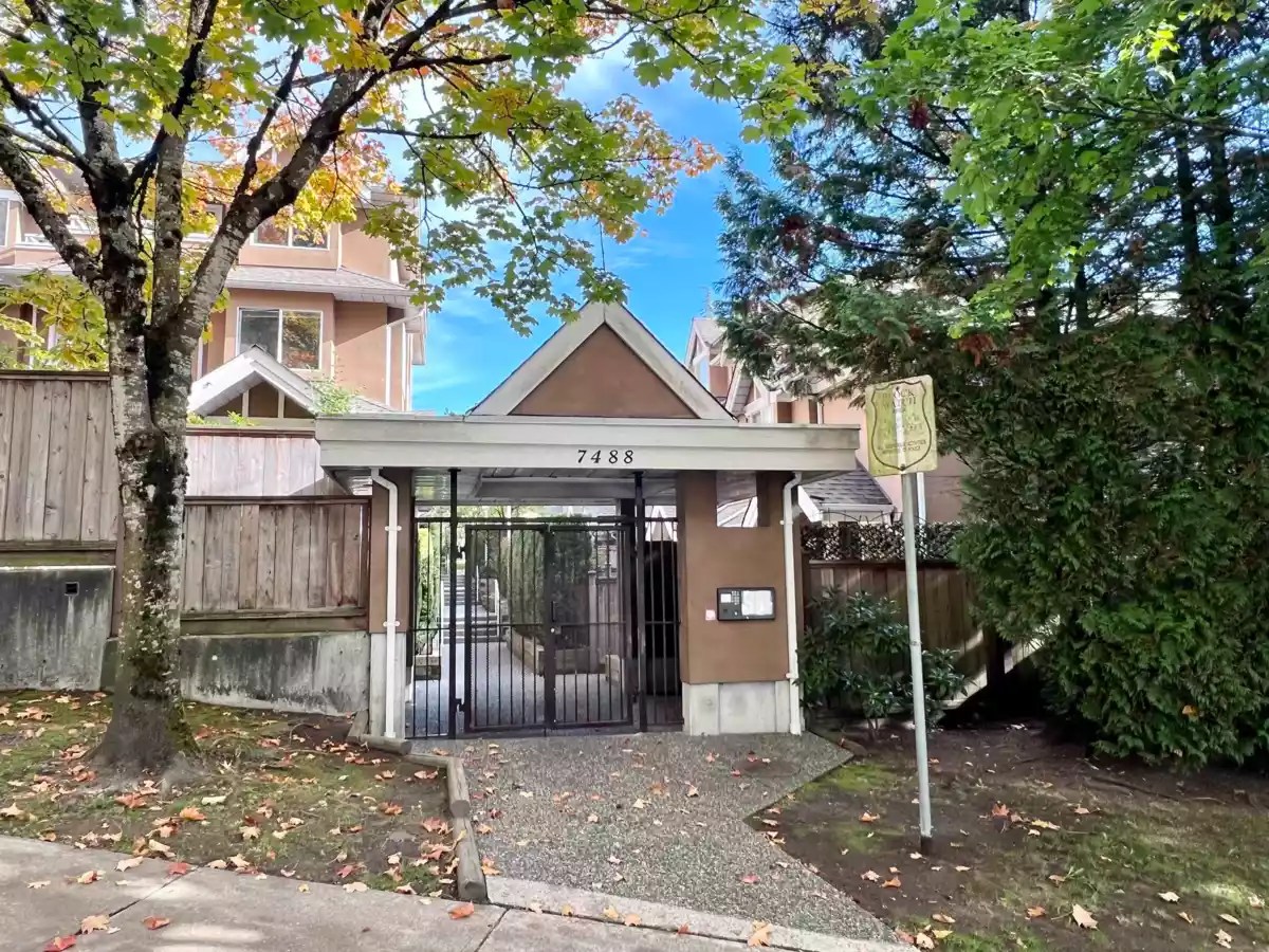 Exterior Front Photo of 11 7488 Salisbury Avenue, Burnaby, BC