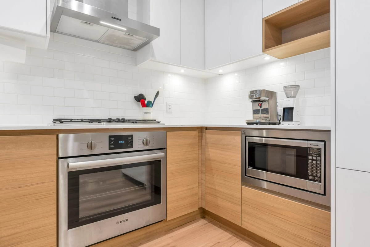 Living Room Photo of 623 3131 Murray Street Street, Port Moody, BC