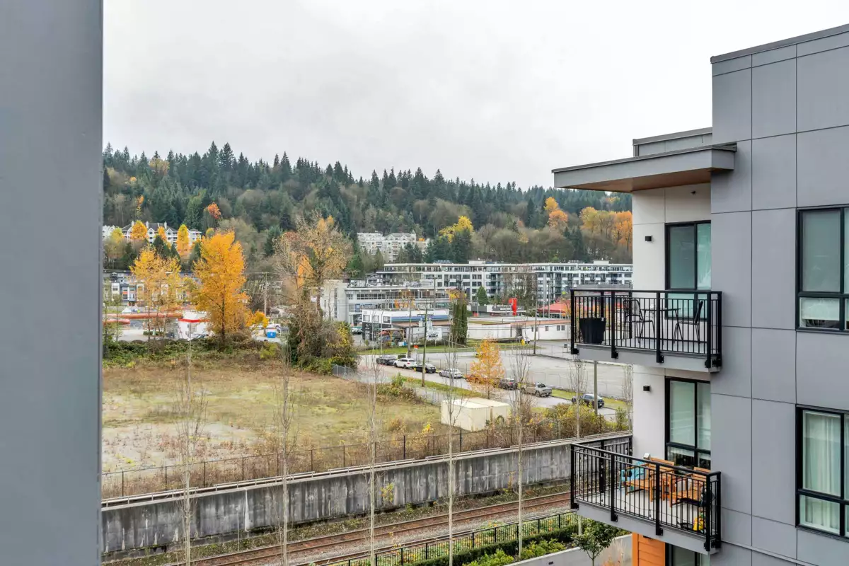 Mudroom Photo of 623 3131 Murray Street Street, Port Moody, BC