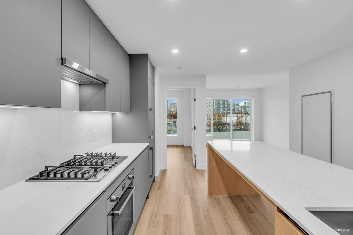 Loft / Bonus Room Photo of 405 7977 Lansdowne Road, Richmond, BC