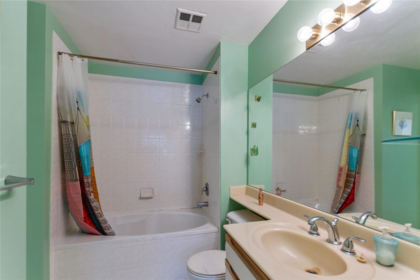 Walk-In Closet Photo of 406 6820 Rumble Street, Burnaby, BC