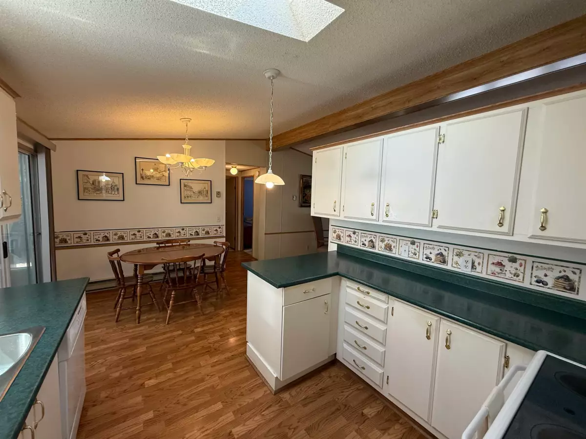 Dining Area Photo of 29 4116 Browning Road, Sechelt, BC