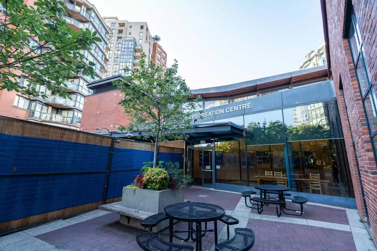 Hot Tub / Spa Photo of 1202 1383 Marinaside Crescent, Vancouver, BC