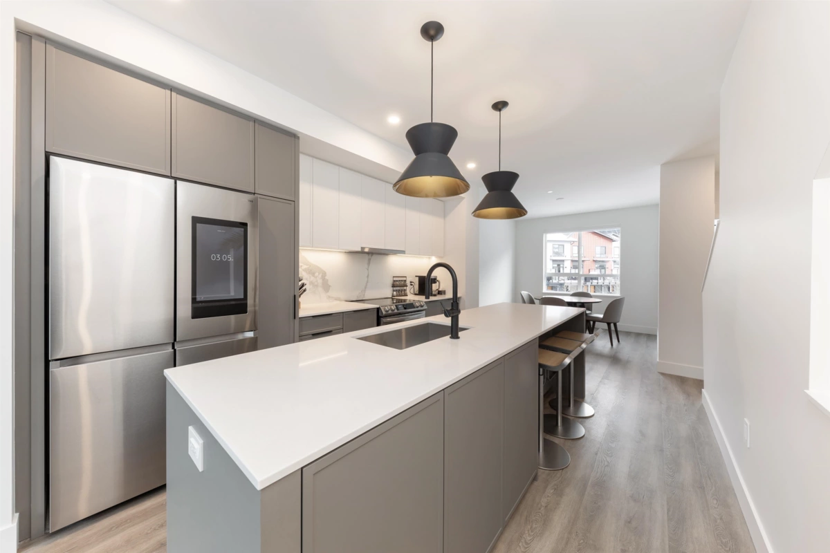 Dining Area Photo of 38084 Helm Way, Squamish, BC
