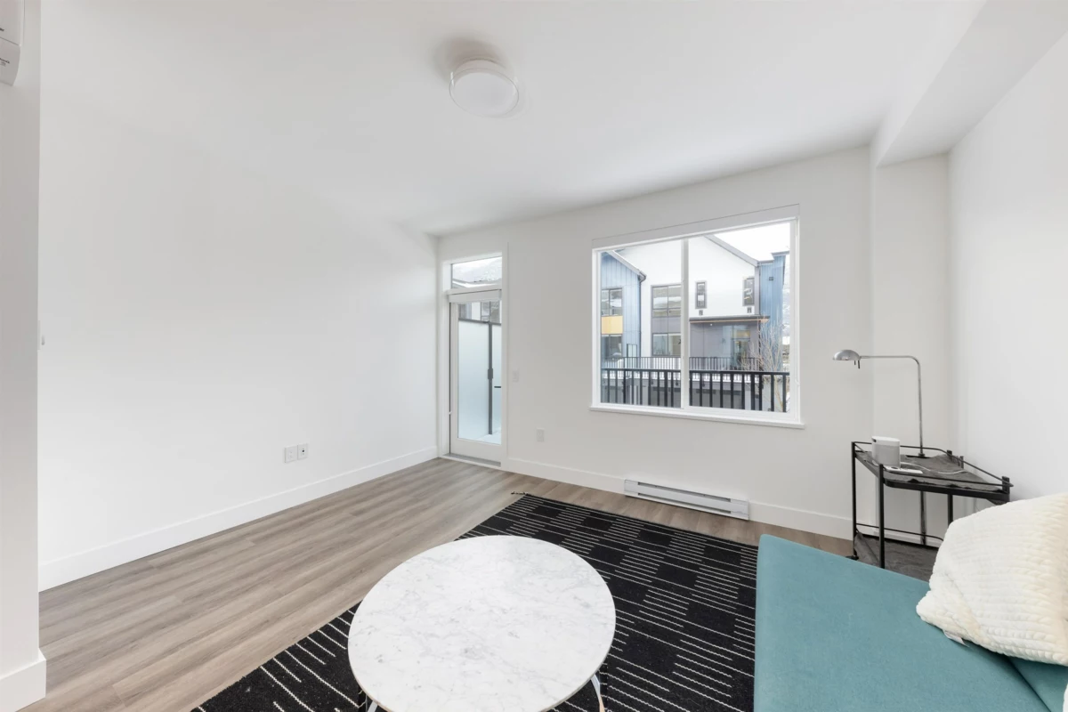 Walk-In Closet Photo of 38084 Helm Way, Squamish, BC