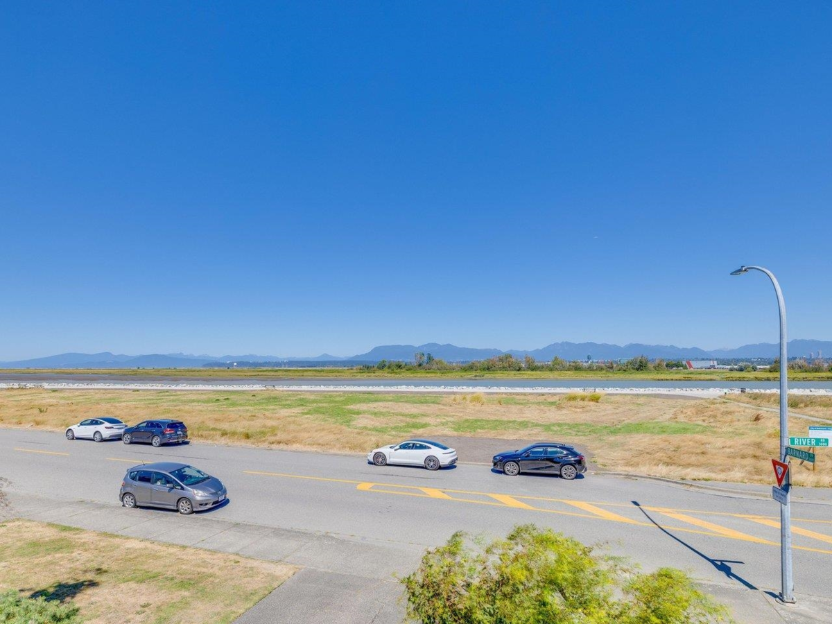 Garage Interior Photo of 3340 River Road, Richmond, BC