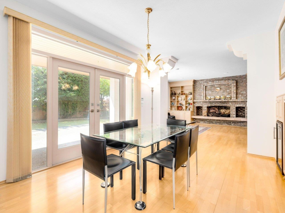 Primary Bathroom Photo of 3340 River Road, Richmond, BC