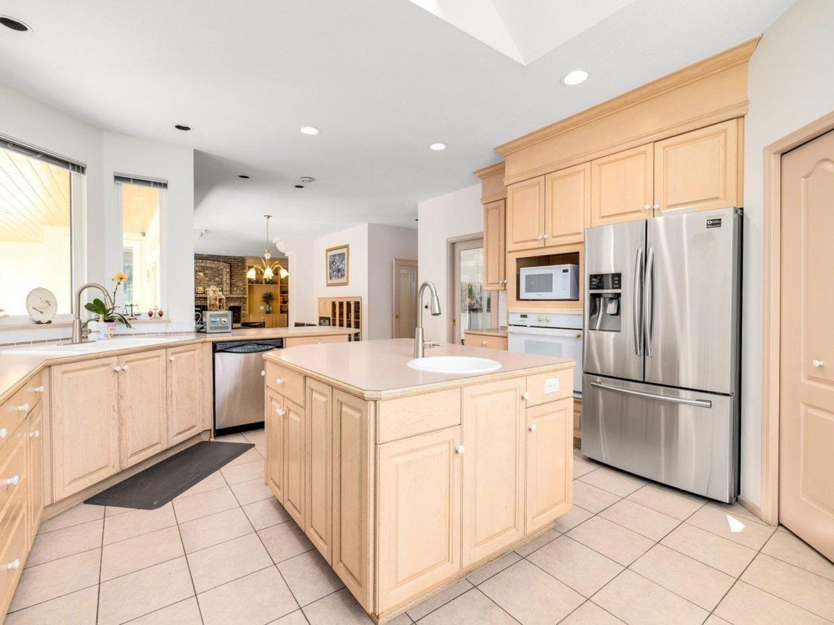 Primary Bedroom Photo of 3340 River Road, Richmond, BC