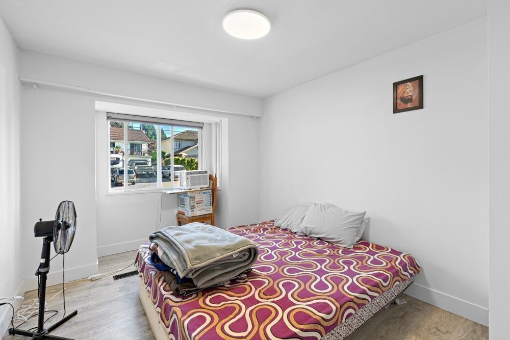 Dining Area Photo of 13115 107a Avenue, Surrey, BC