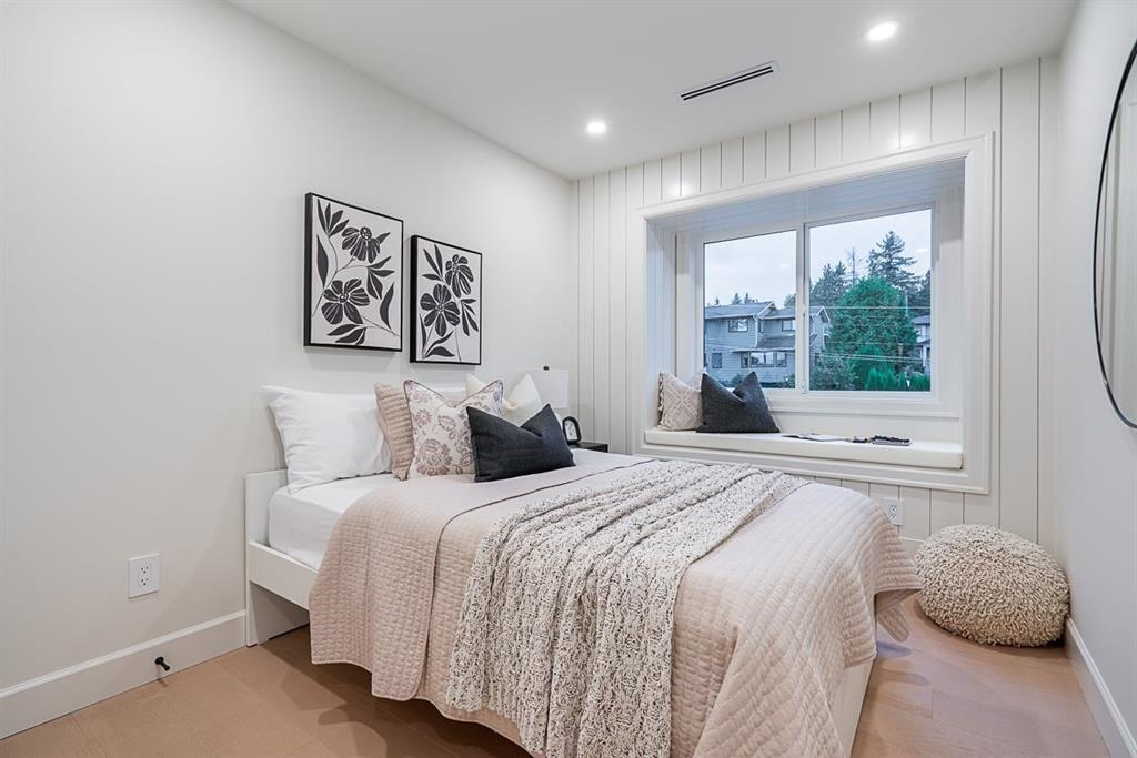 Powder Room Photo of 5183 Booth Avenue, Burnaby, BC