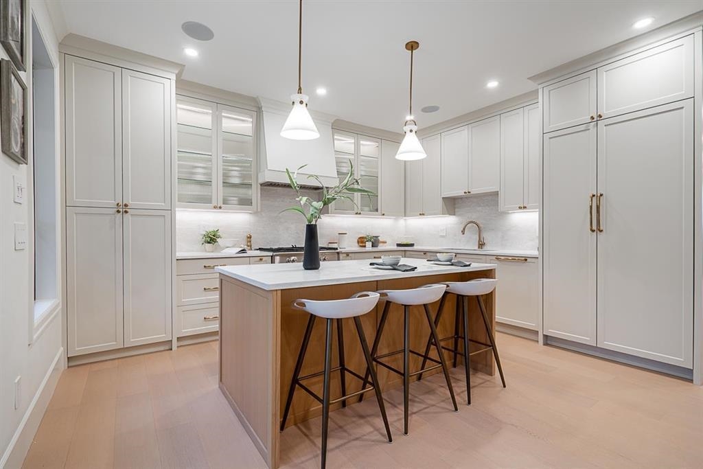 Primary Bathroom Photo of 5183 Booth Avenue, Burnaby, BC