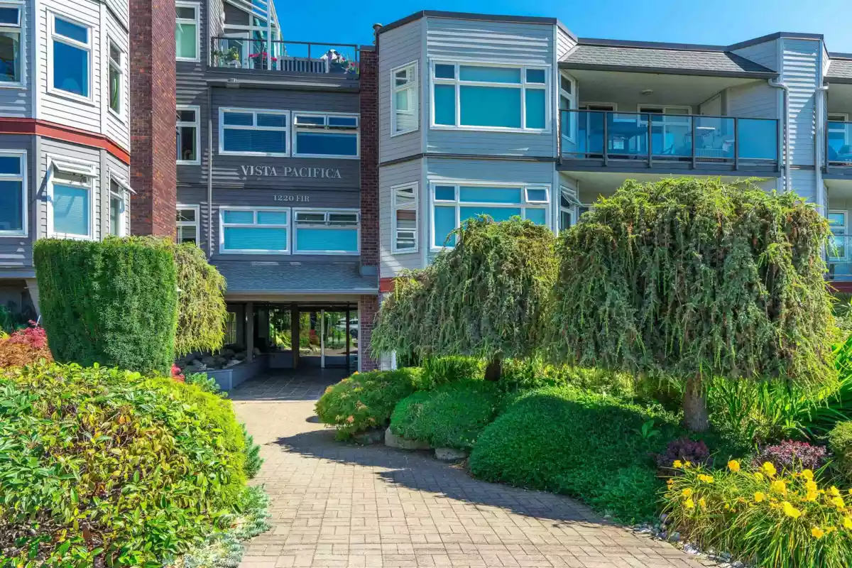 Pantry Photo of 505 1220 Fir Street, White Rock, BC