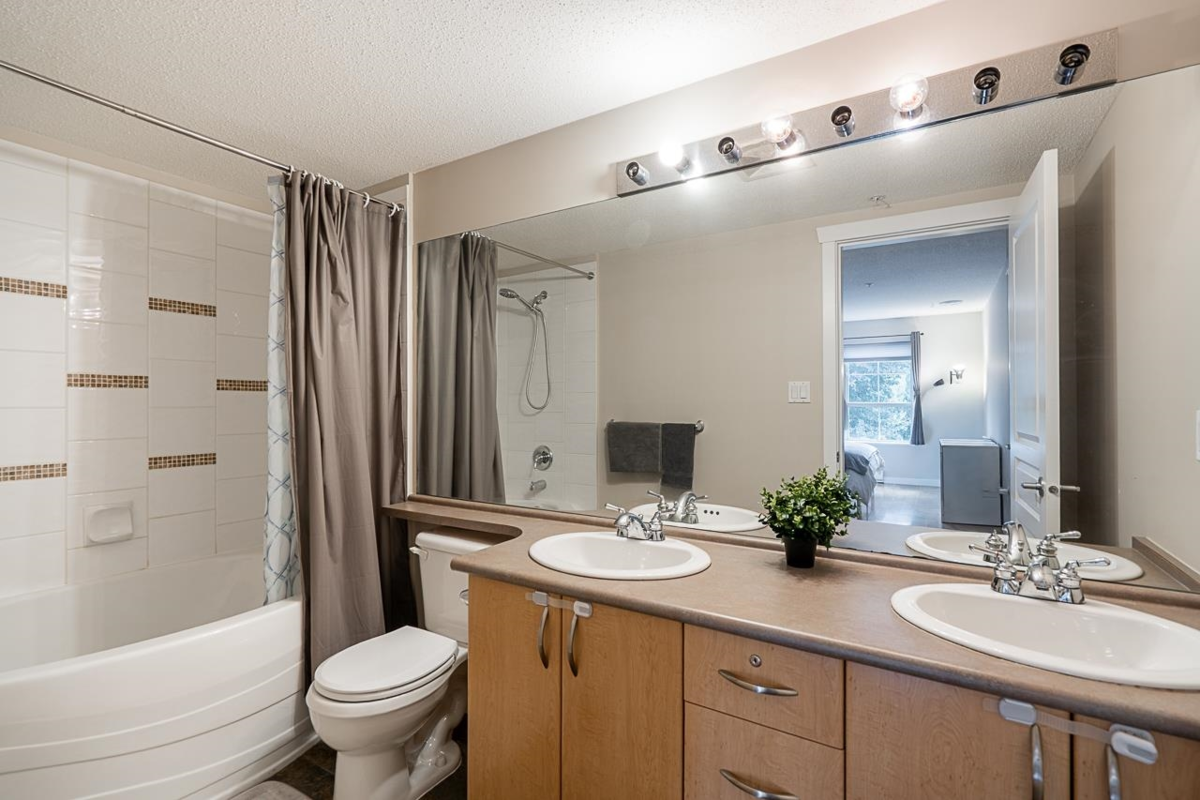 Bedroom 4 Photo of 211 2958 Silver Springs Boulevard, Coquitlam, BC