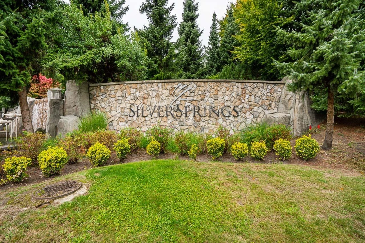 Front Yard Photo of 211 2958 Silver Springs Boulevard, Coquitlam, BC