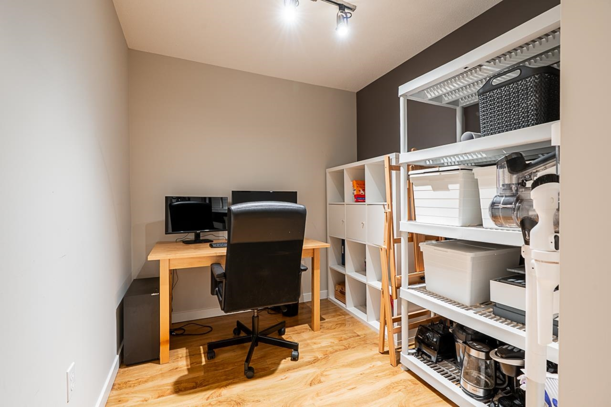 Laundry Room Photo of 211 2958 Silver Springs Boulevard, Coquitlam, BC