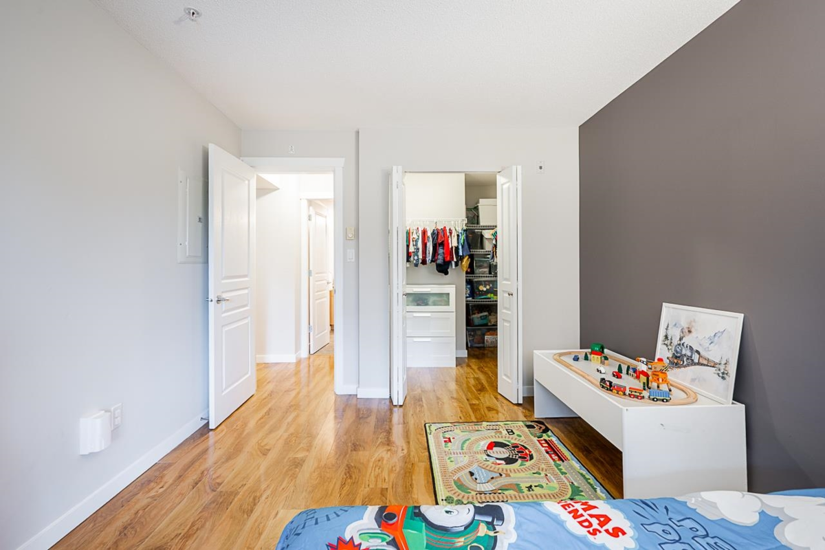 Powder Room Photo of 211 2958 Silver Springs Boulevard, Coquitlam, BC